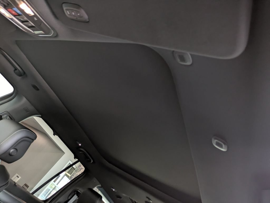 New 2026 Jeep Grand Wagoneer L Limited AWD/4WD image 23