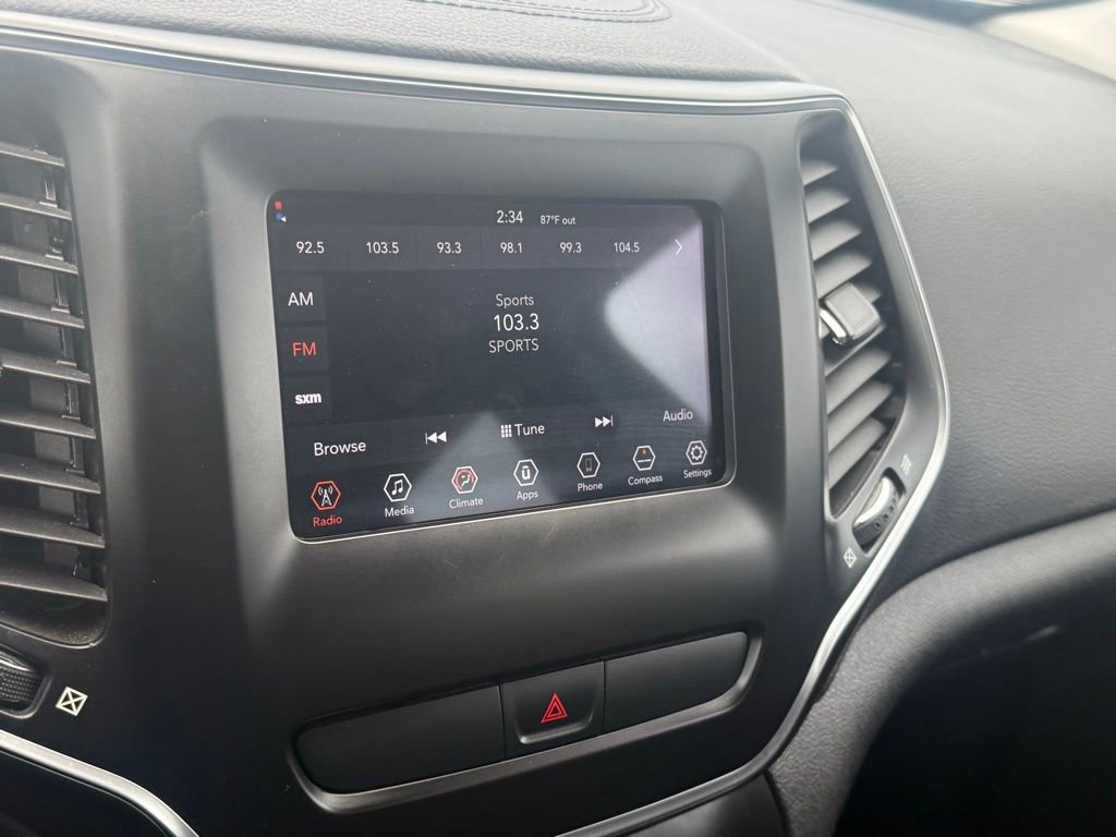 Certified 2019 Jeep Cherokee Latitude Plus image 14