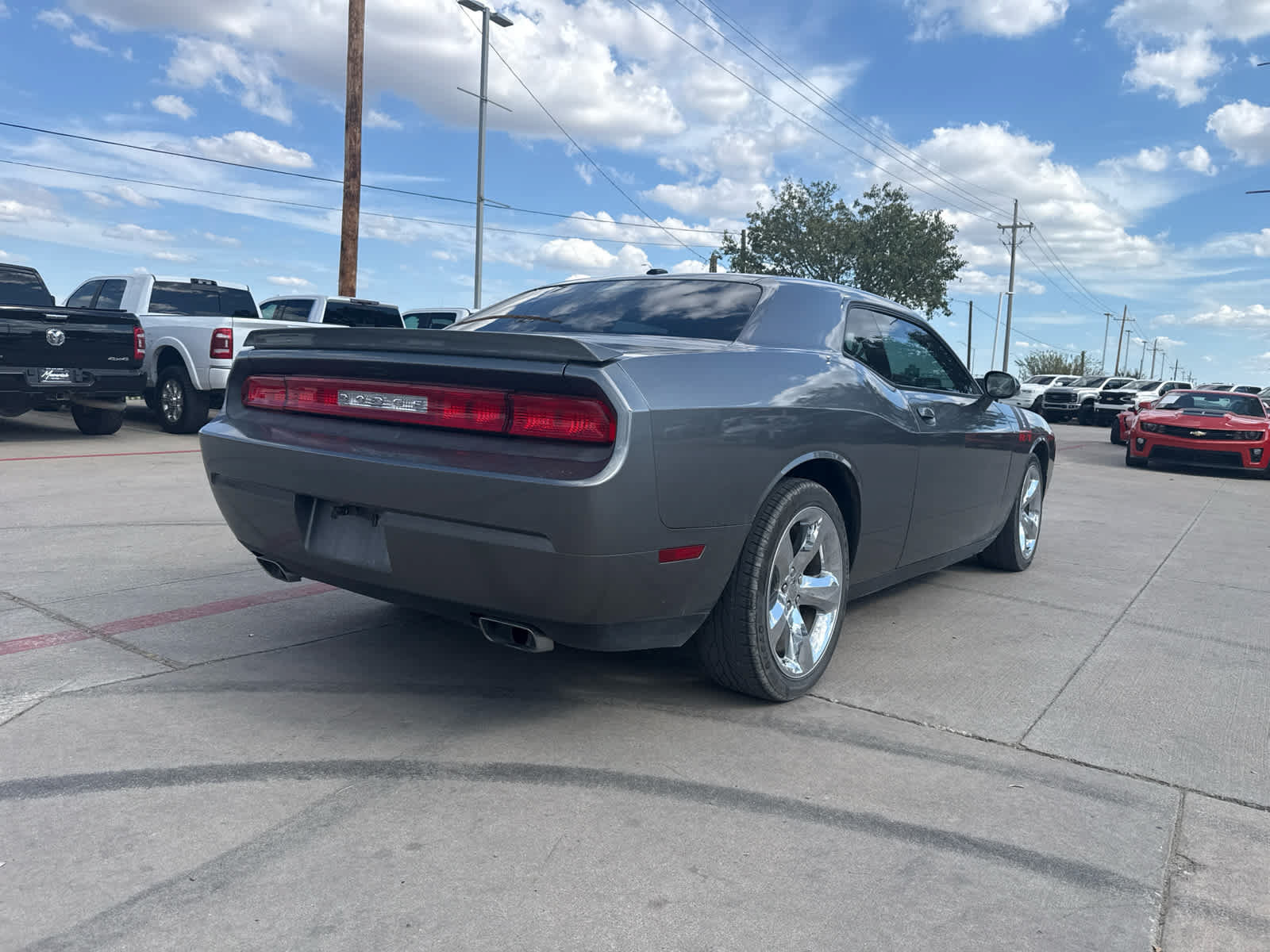 Used 2011 Dodge Challenger R/T w/ Sound Group II RWD image 3