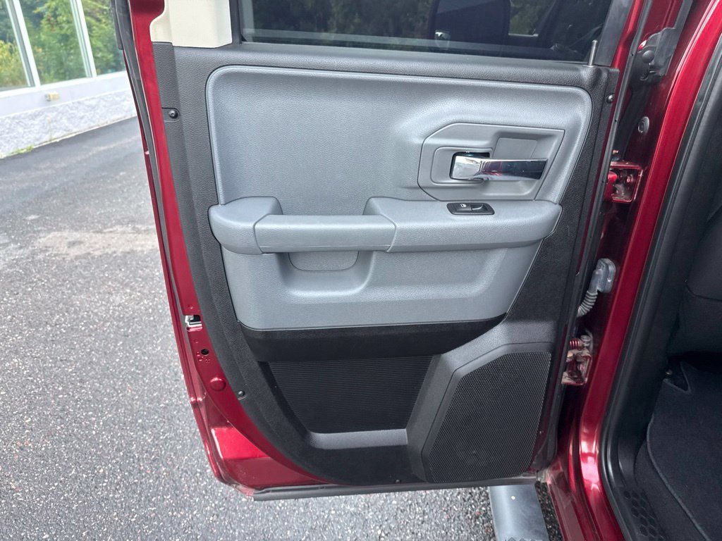 Used 2020 RAM 1500 Warlock RWD image 26