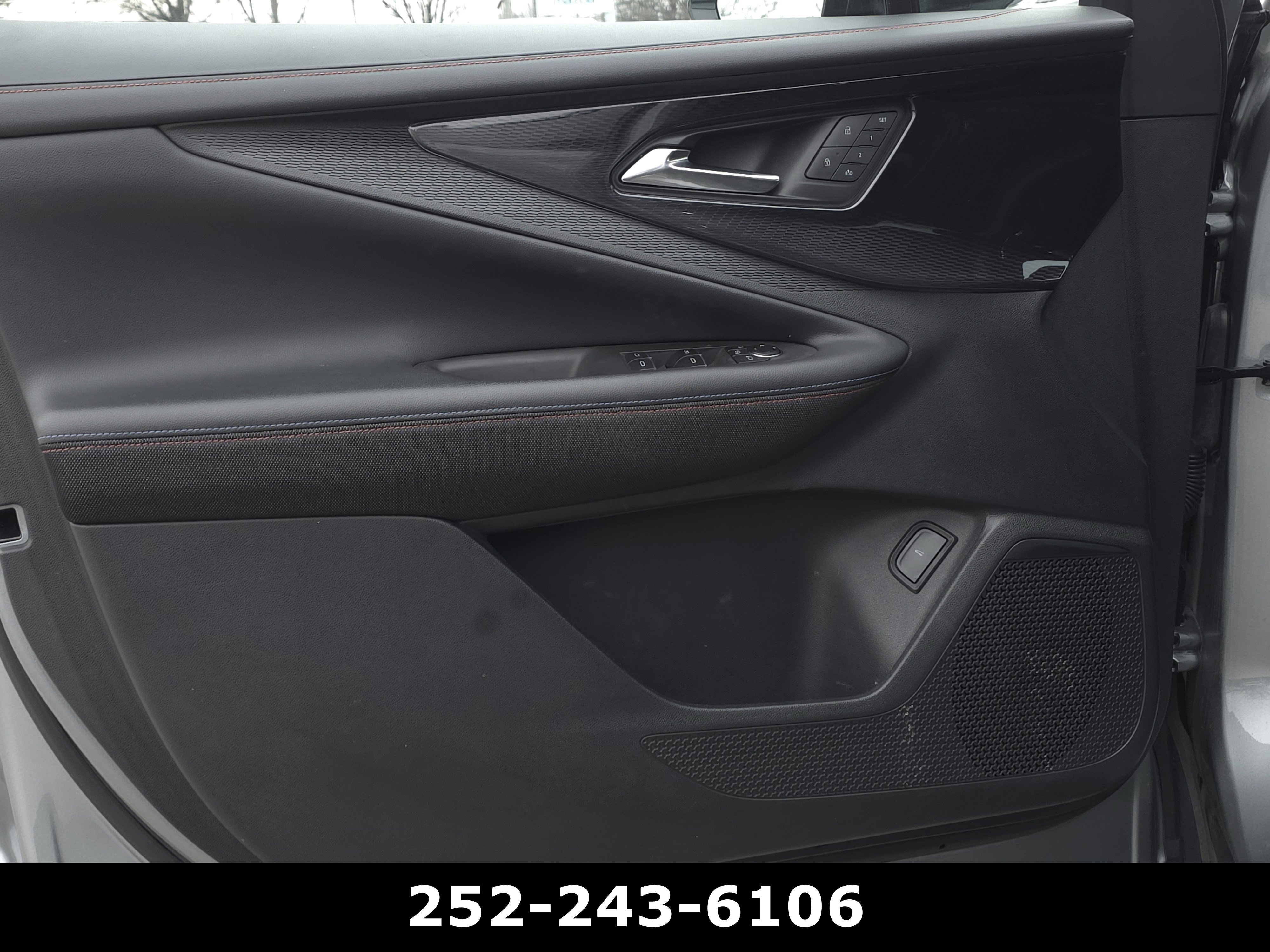 Used 2024 Chevrolet Blazer EV RS image 31