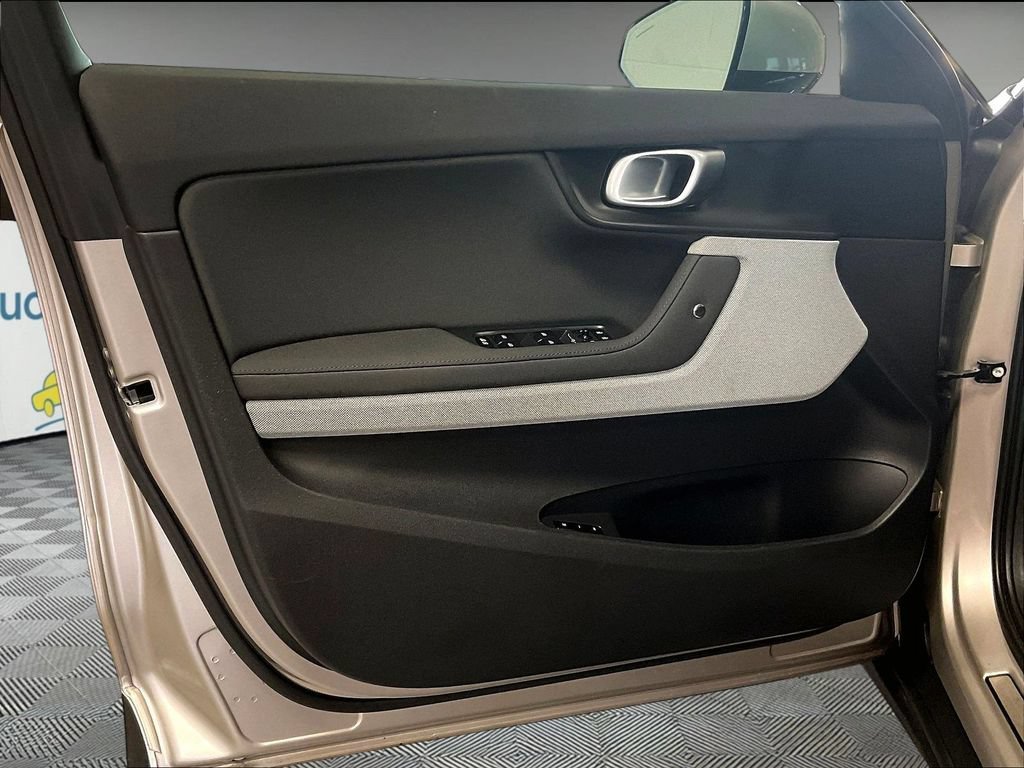 Used 2024 Polestar Polestar 2 AWD/4WD image 9