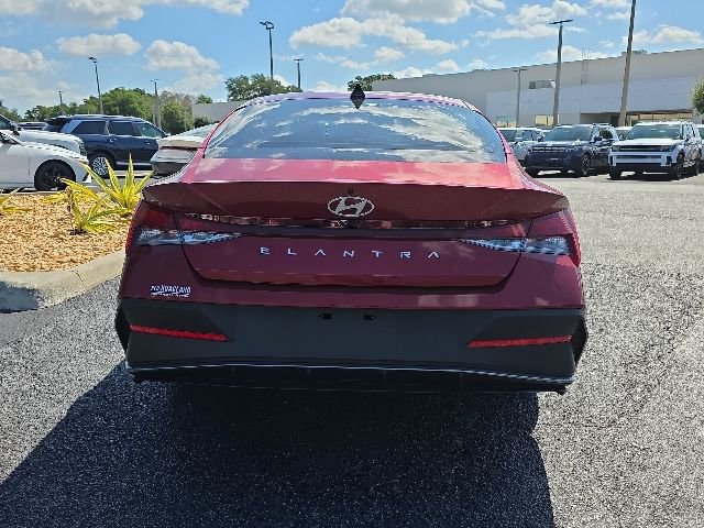 Certified 2024 Hyundai Elantra SEL FWD image 16