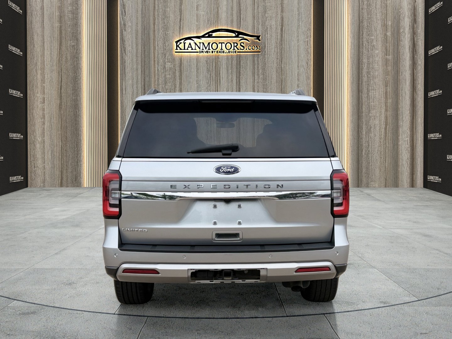 Used 2023 Ford Expedition Limited RWD image 6