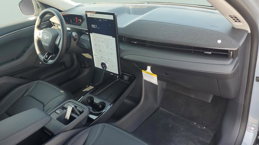 New 2025 Ford Mustang Mach-E Premium image 23