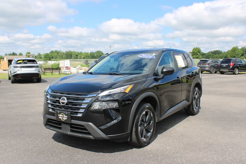 Used 2024 Nissan Rogue SV AWD/4WD image 4