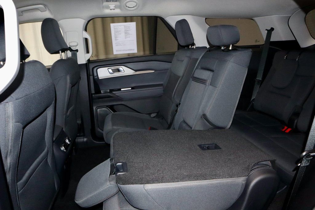 Certified 2025 Ford Explorer Active image 22