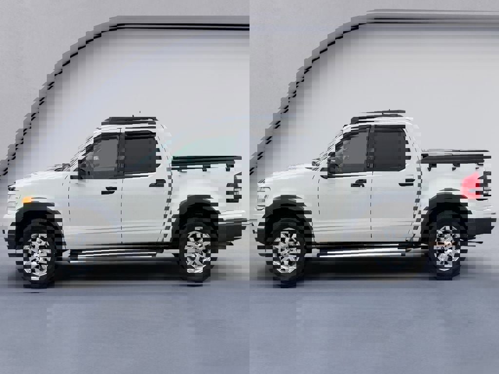 Used 2010 Ford Explorer Sport Trac XLT image 2