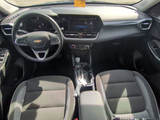 Used 2024 Chevrolet TrailBlazer LT w/ LT Cold Weather Package image 22