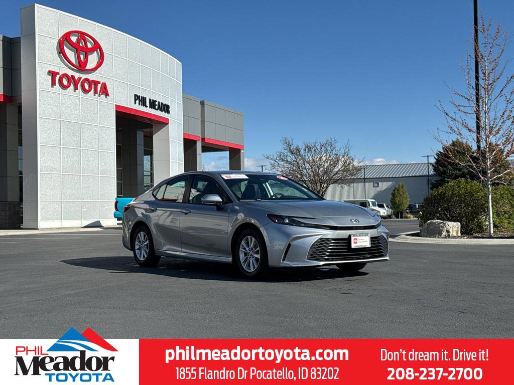Certified 2025 Toyota Camry LE FWD image 1
