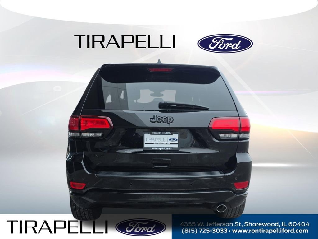 Used 2018 Jeep Grand Cherokee Altitude image 9