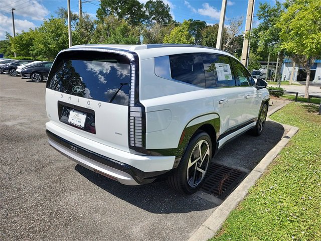 New 2026 Hyundai Ioniq 9 Limited image 3