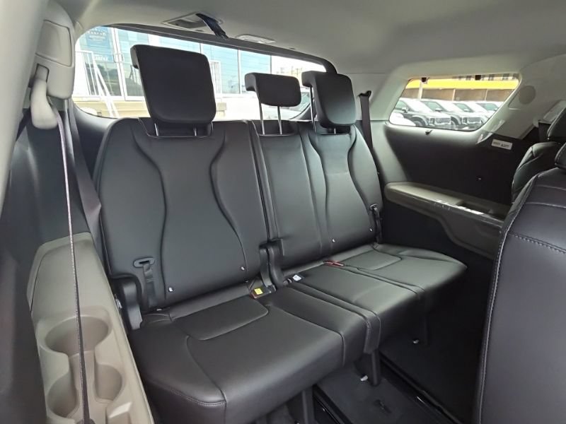 New 2027 Kia Carnival EX FWD image 20