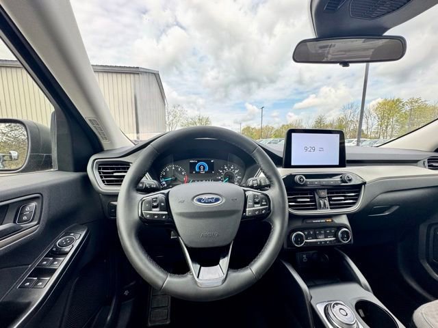 Used 2022 Ford Escape SE w/ Convenience Package AWD/4WD image 17
