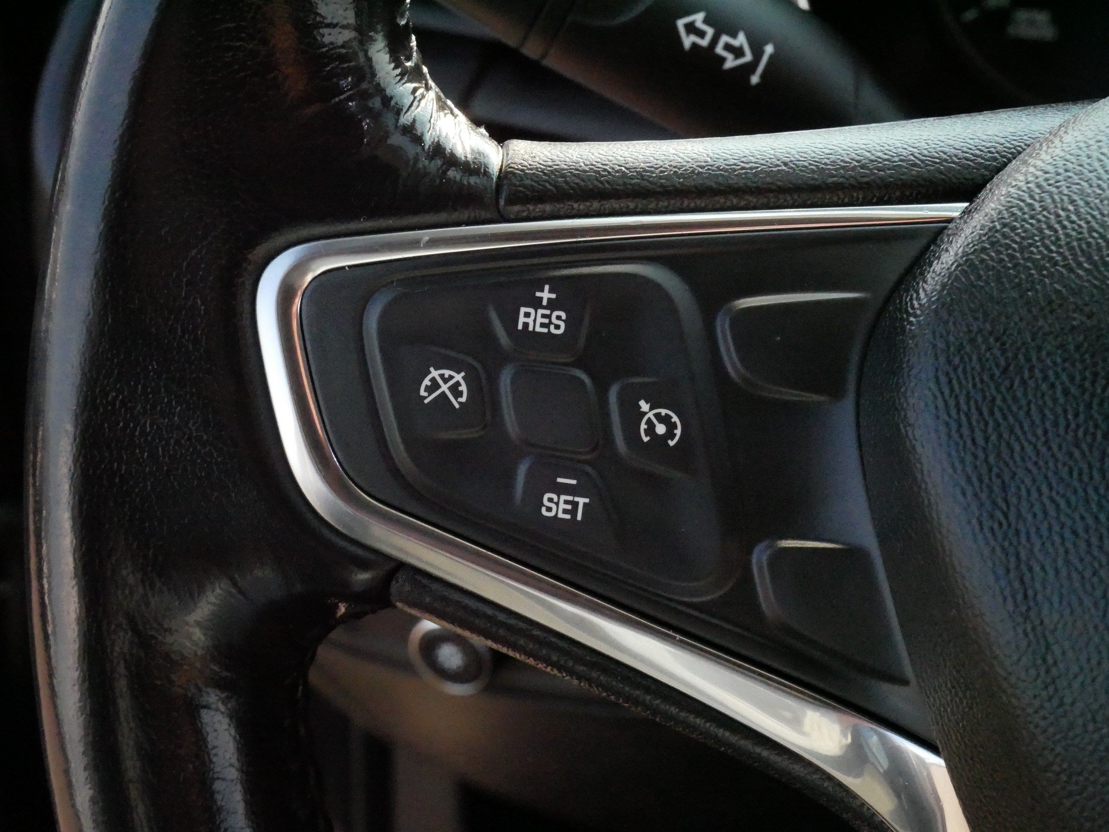 Used 2019 Chevrolet Equinox LT AWD/4WD image 24