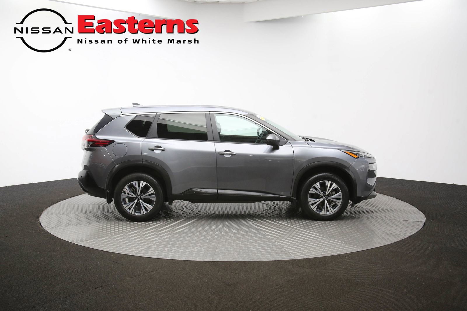 Used 2022 Nissan Rogue SV image 44
