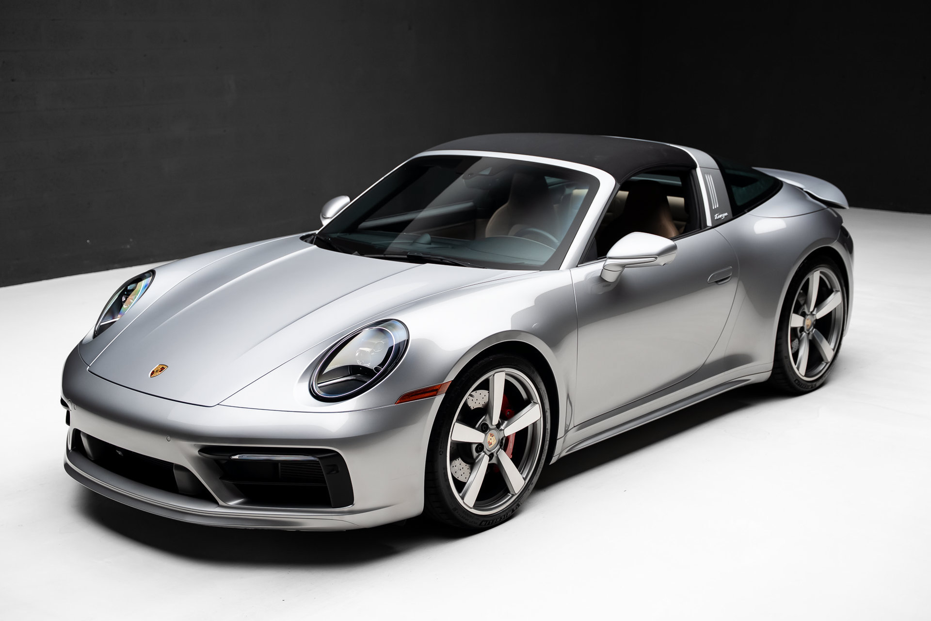 Used 2023 Porsche 911 AWD/4WD image 5