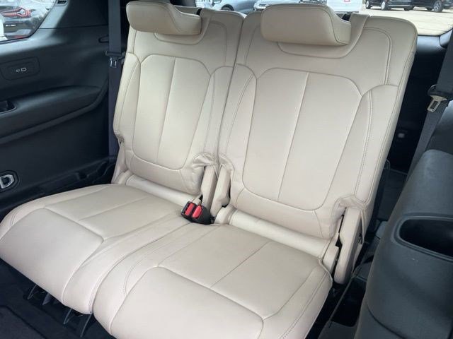 Certified 2023 Jeep Grand Cherokee L Limited w/ Black Appearance Package AWD/4WD image 25