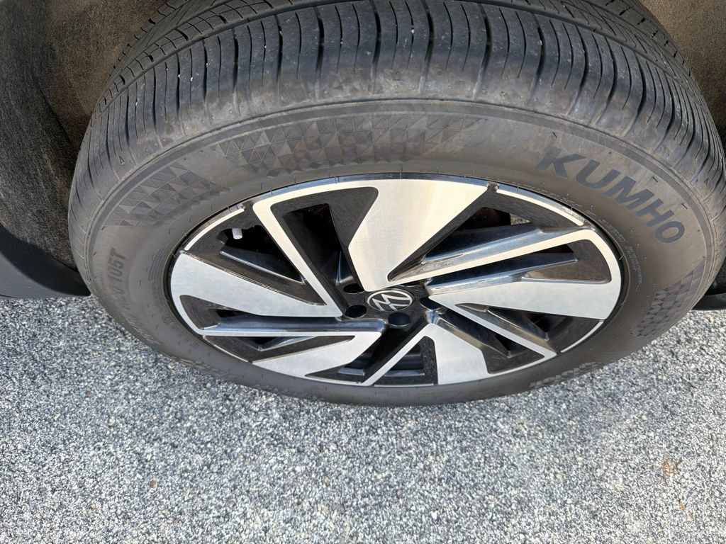 Used 2025 Volkswagen Atlas SE AWD/4WD image 7