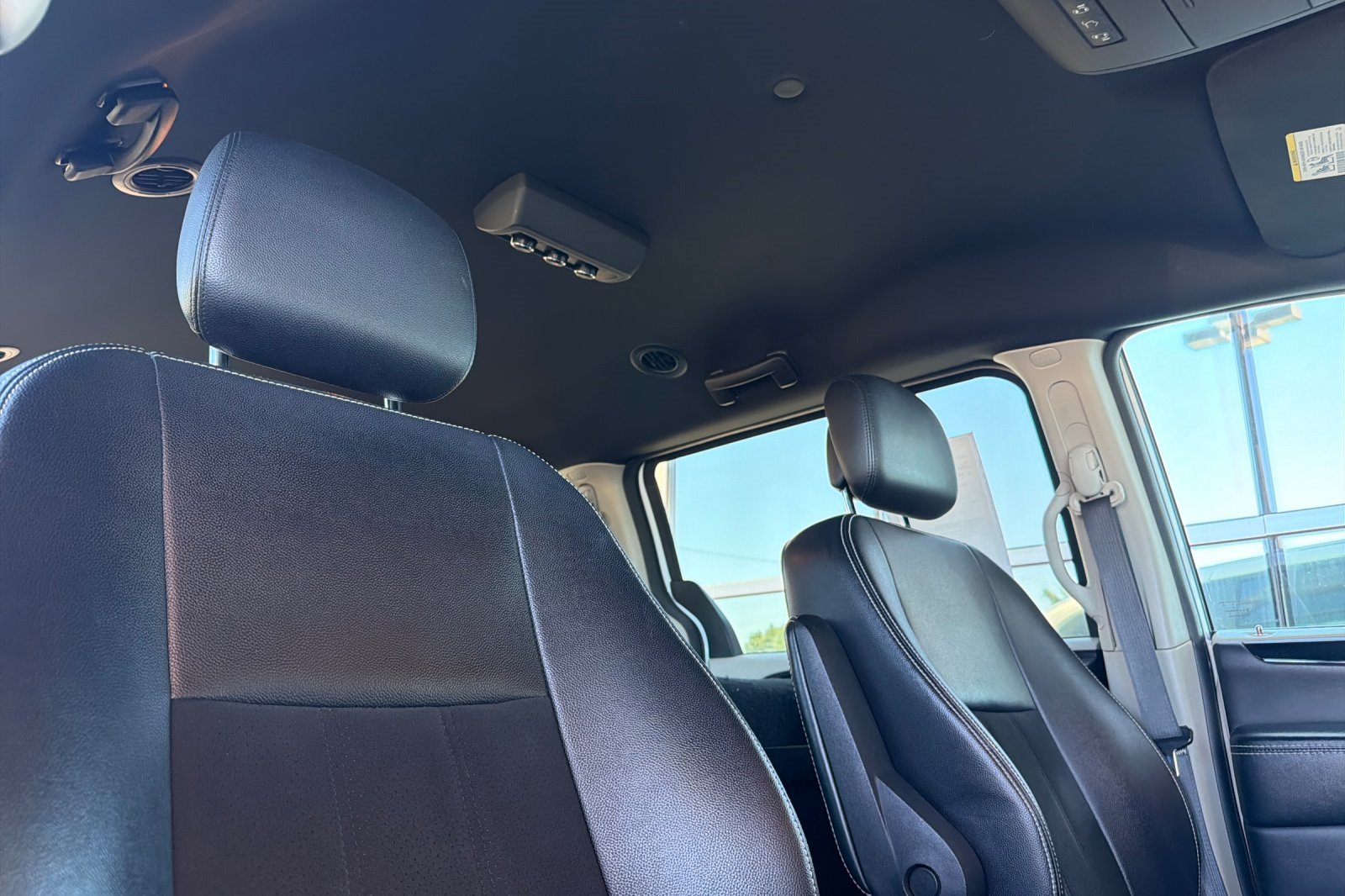 Used 2019 Dodge Grand Caravan SXT FWD image 19