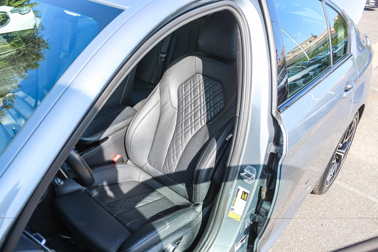 Used 2023 BMW 530i w/ M Sport Package RWD image 30