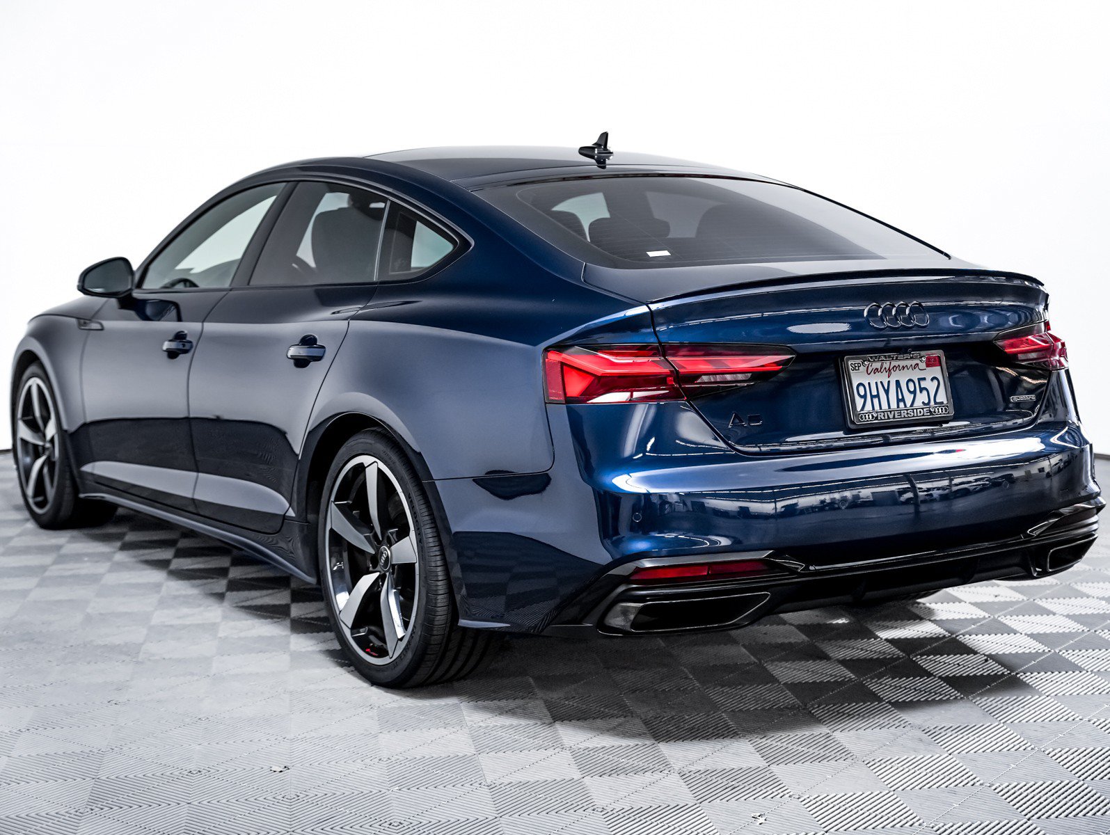 Used 2023 Audi A5 2.0T Premium Plus w/ Premium Plus AWD/4WD image 2
