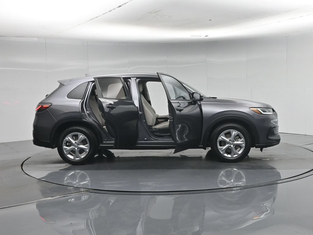 Used 2024 Honda HR-V LX image 3