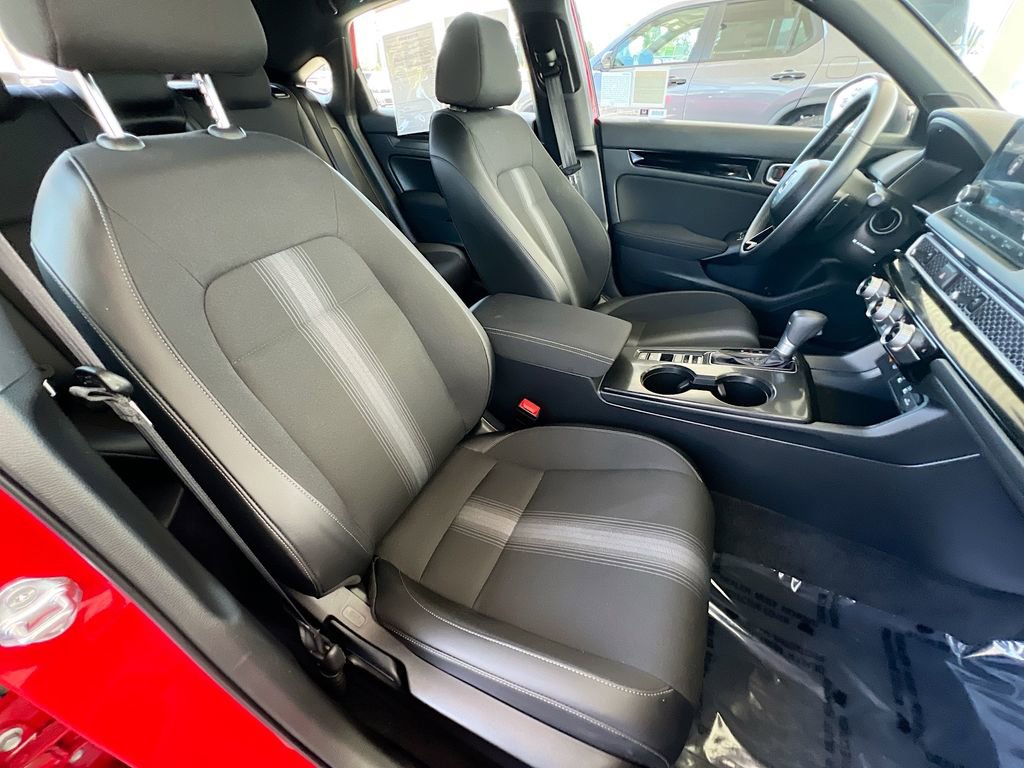 Used 2025 Honda Civic Sport image 27