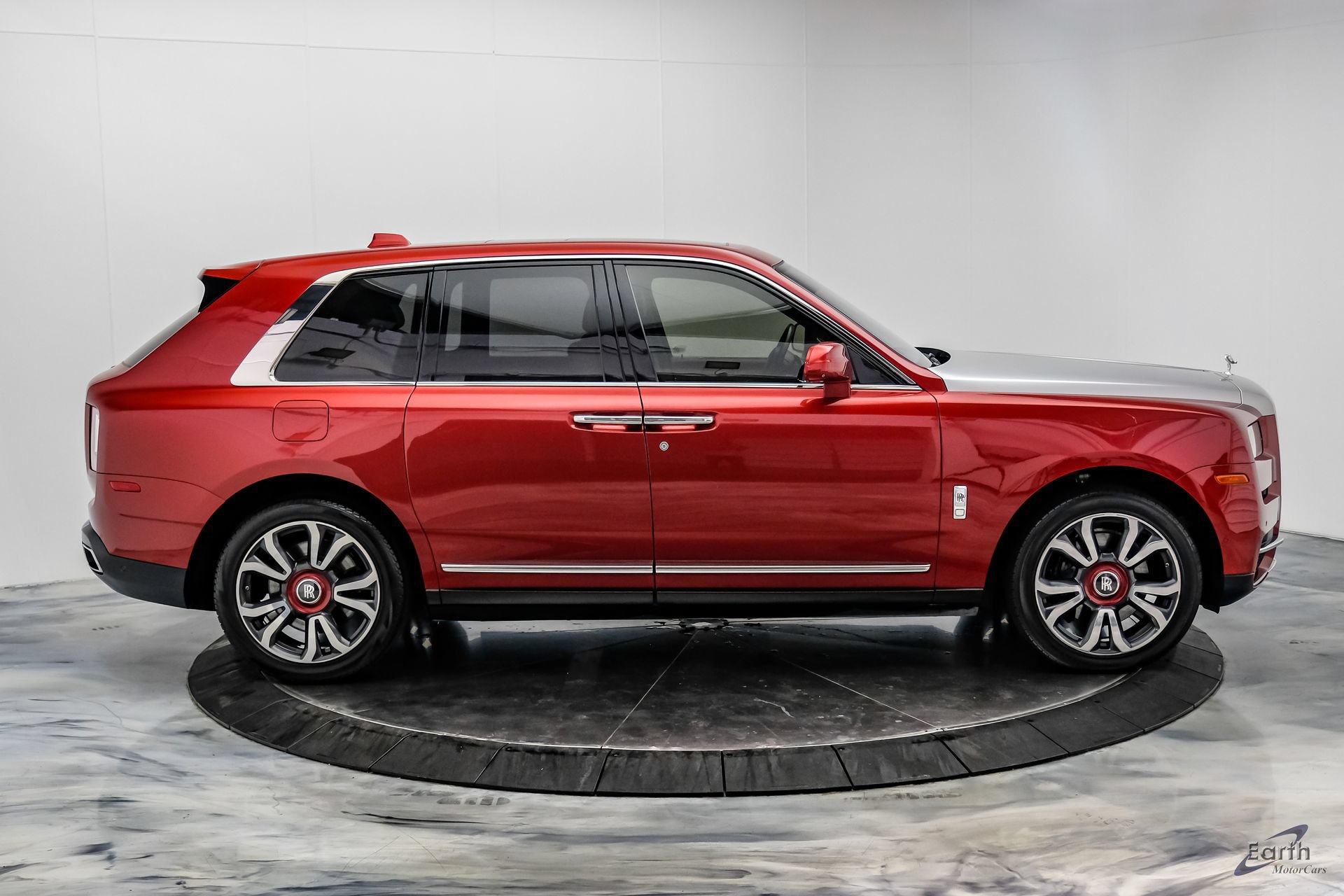 Used 2019 Rolls-Royce Cullinan AWD/4WD image 24