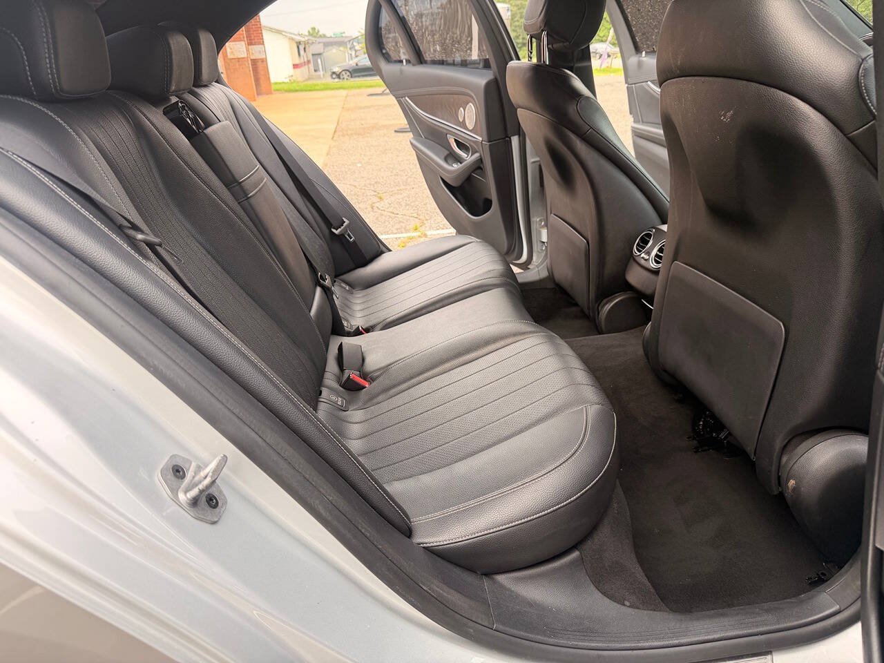Used 2019 Mercedes-Benz E 300 4MATIC image 16