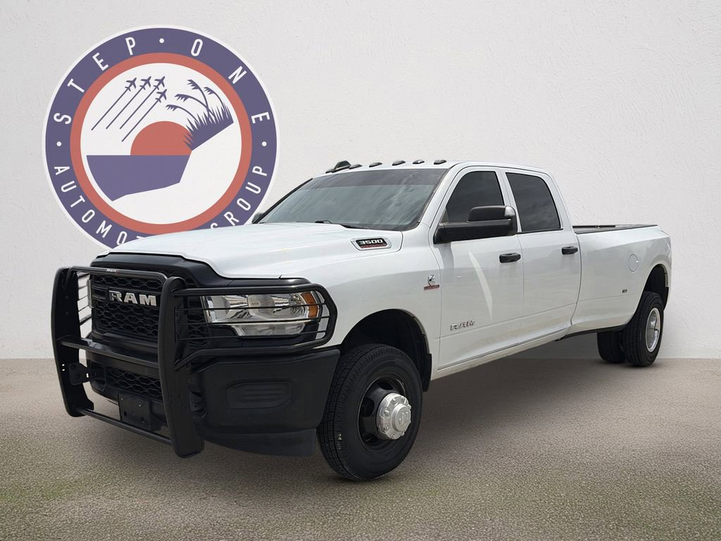 Used 2022 RAM 3500 Tradesman AWD/4WD image 2