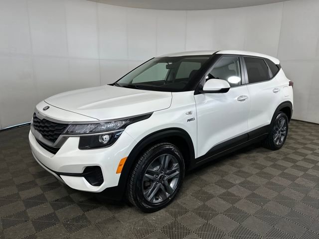 Used 2021 Kia Seltos LX image 7
