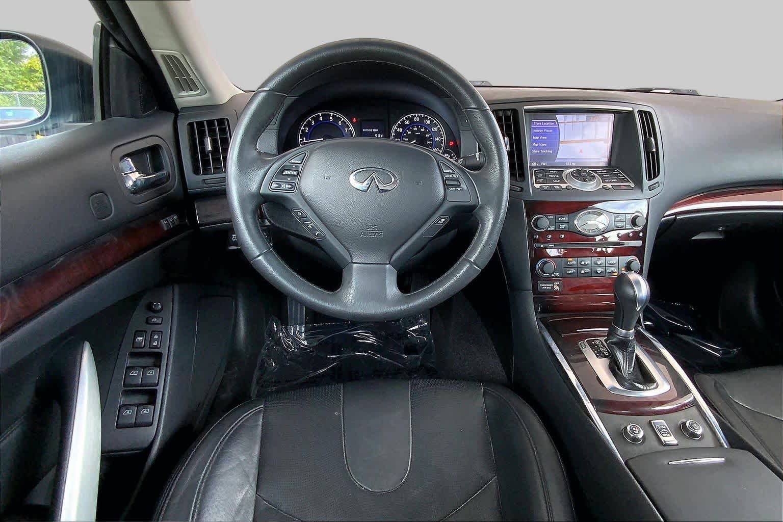 Used 2014 INFINITI Q60 Convertible w/ Premium Package RWD image 6