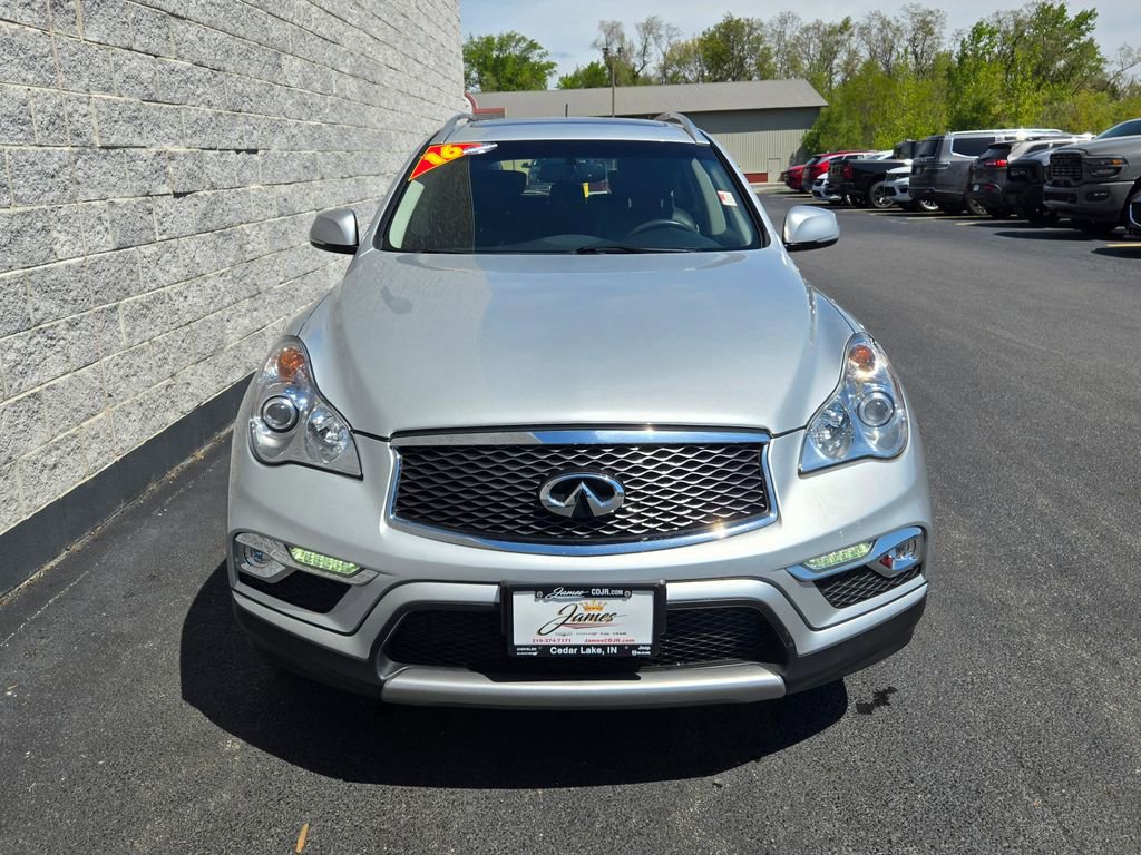 Used 2017 INFINITI QX50 AWD w/ Premium Package image 8