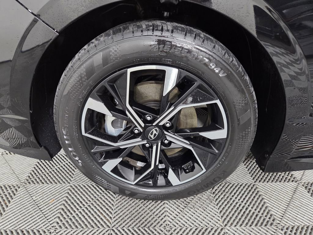 Used 2025 Hyundai Sonata SEL FWD image 10