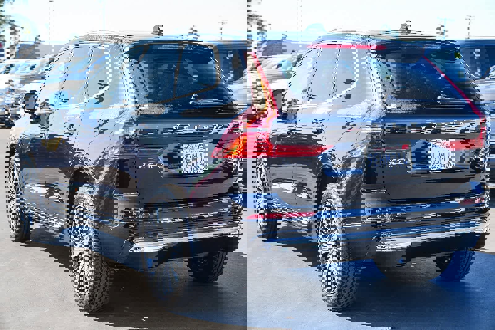 Used 2023 Volvo XC60 B5 Ultimate image 6