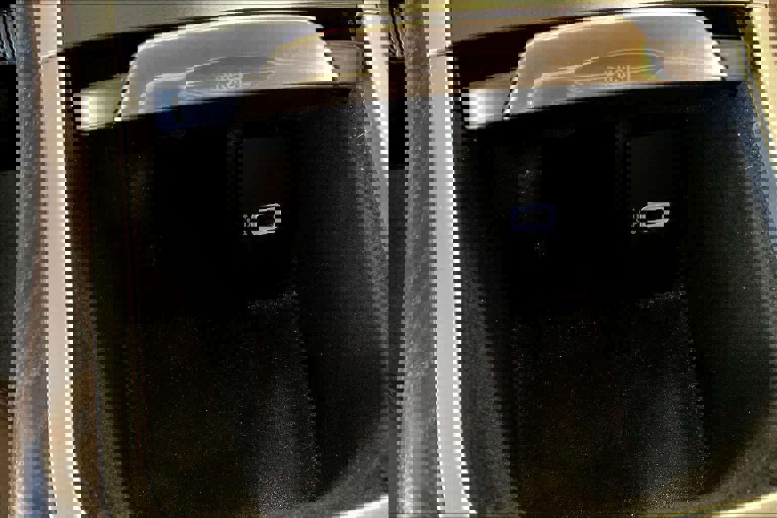 Used 2016 Lincoln MKX Reserve w/ Climate Package image 34