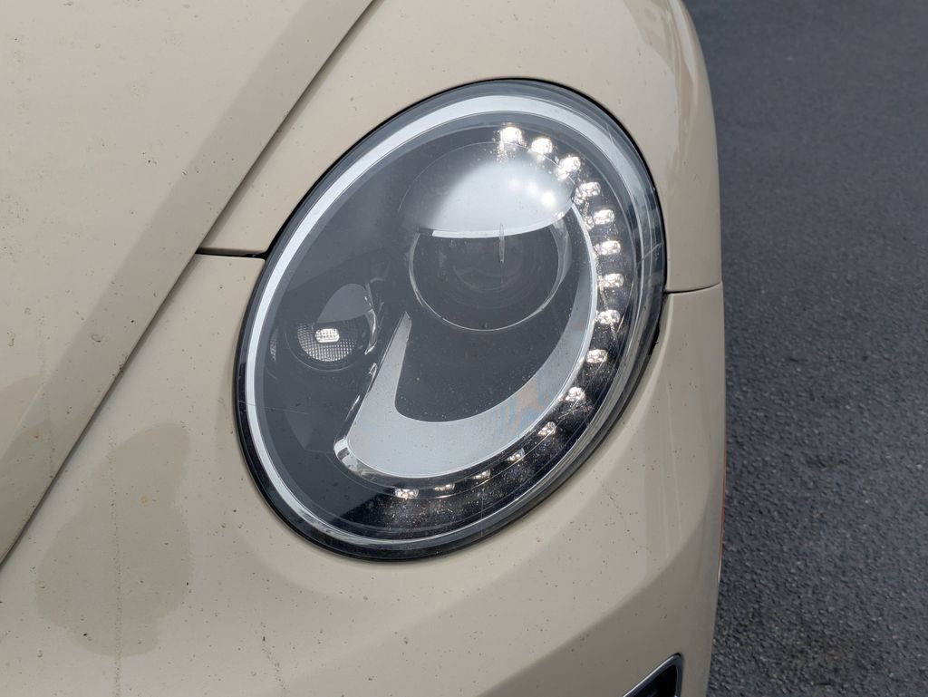 Used 2019 Volkswagen Beetle 2.0T Final Edition SEL image 11