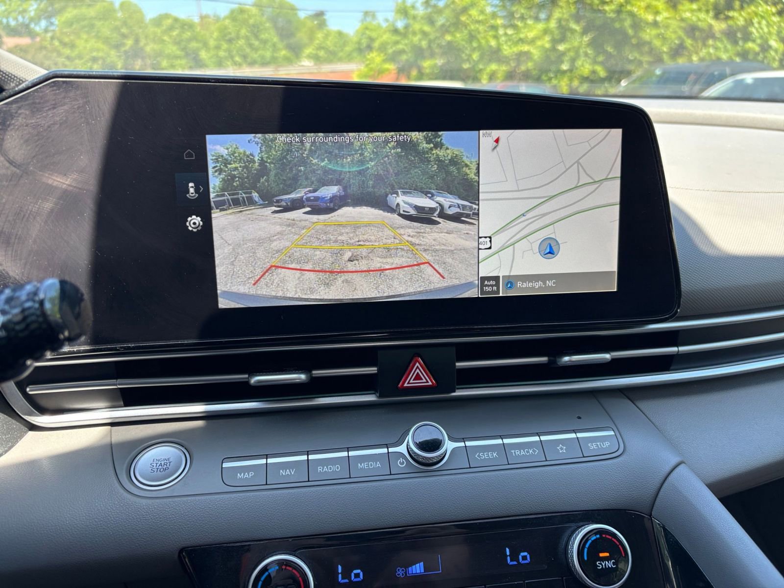 Used 2025 Hyundai Elantra SEL FWD image 22