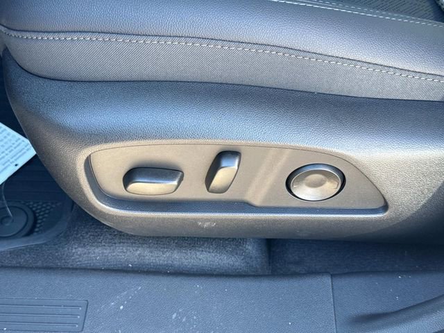 New 2026 Chevrolet Equinox LT w/ Convenience Package II image 23