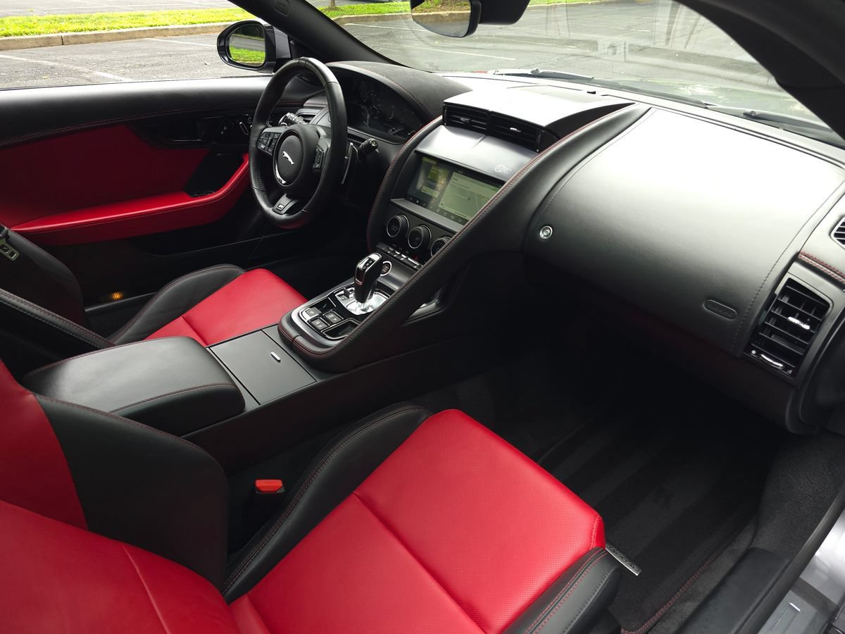 Used 2023 Jaguar F-TYPE R AWD/4WD image 15