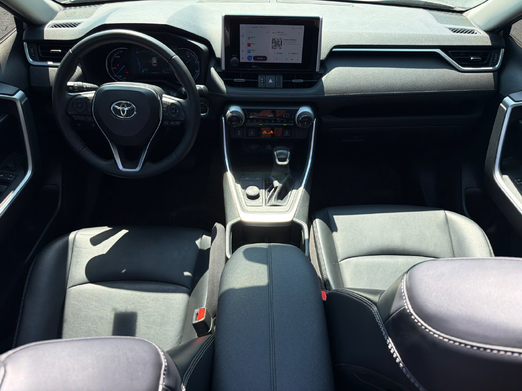 Used 2023 Toyota RAV4 XLE Premium AWD/4WD image 27