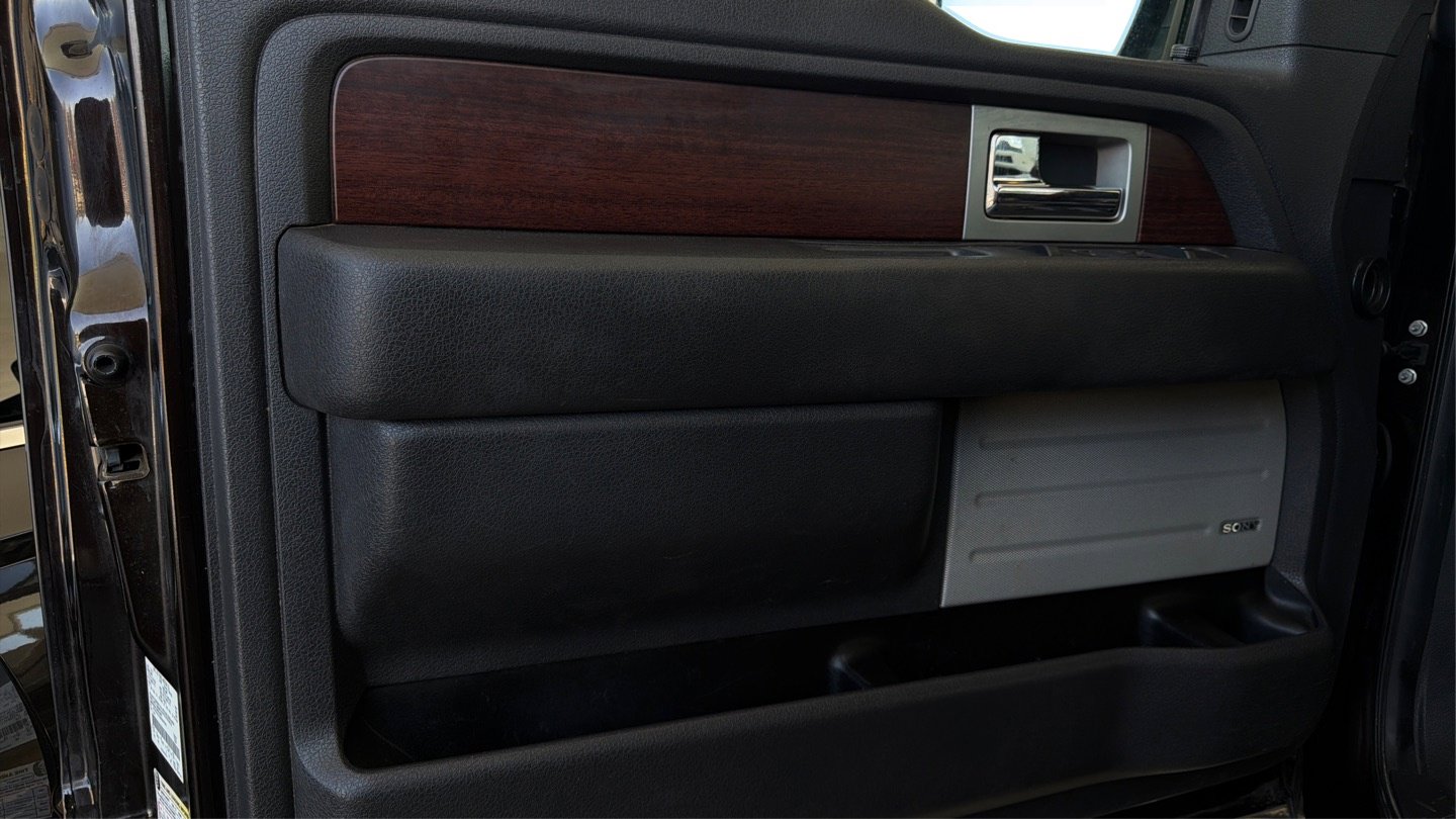 Used 2014 Ford F150 King Ranch w/ King Ranch Luxury Package AWD/4WD image 39