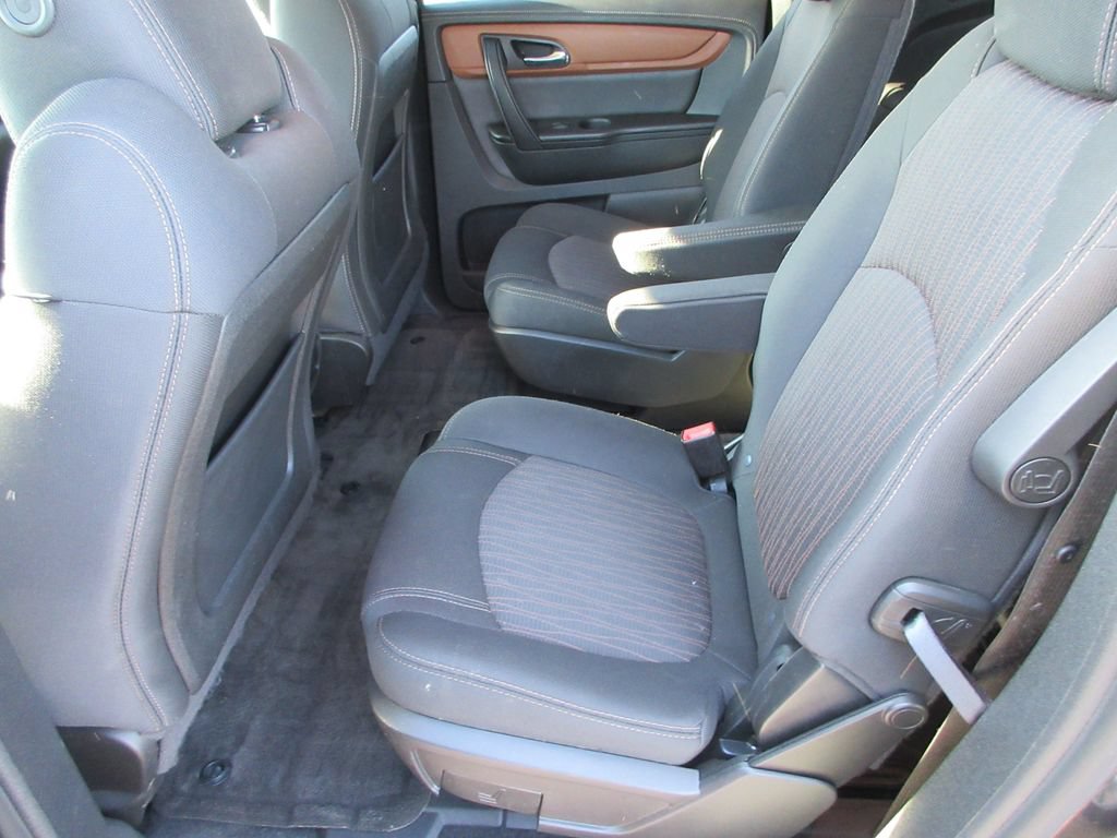 Certified 2017 Chevrolet Traverse LT FWD image 14