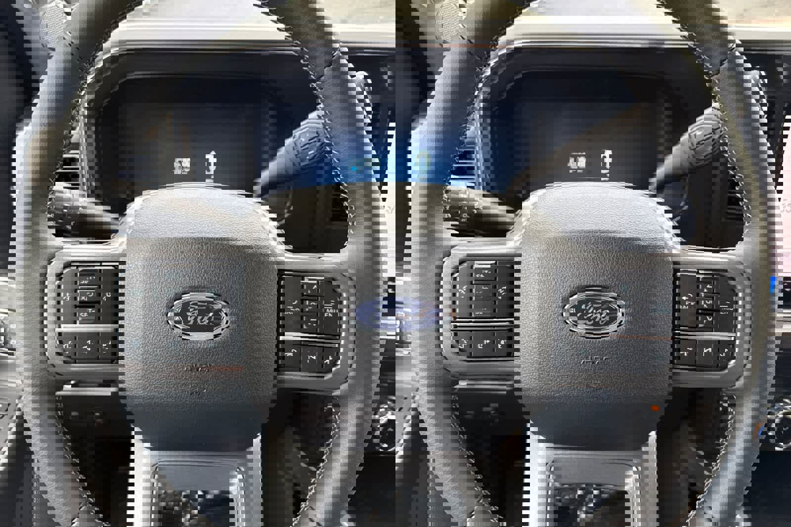 New 2026 Ford F250 Lariat w/ Black Appearance Package image 21