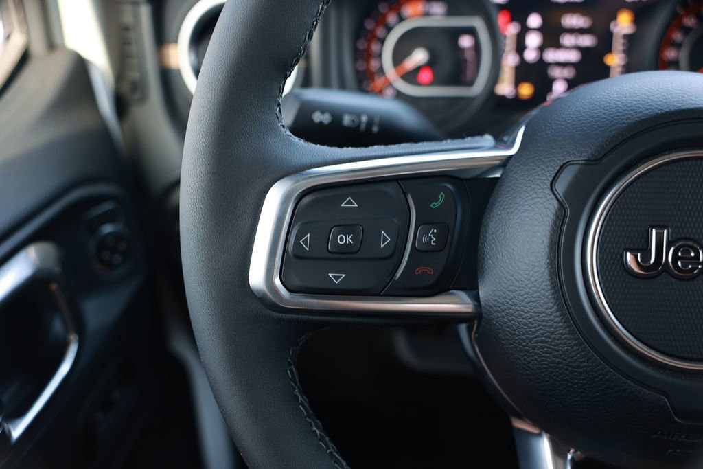 New 2026 Jeep Wrangler Unlimited Sahara AWD/4WD image 19
