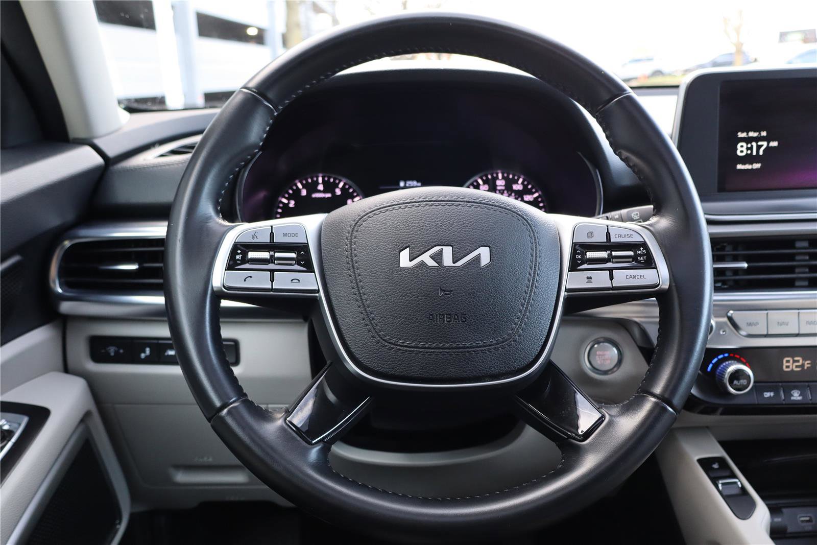 Certified 2022 Kia Telluride S image 16