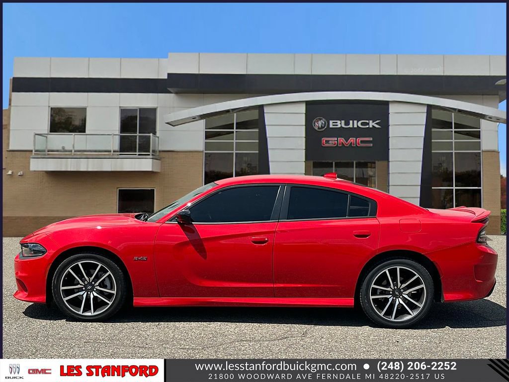 Used 2023 Dodge Charger R/T w/ Plus Group RWD image 2