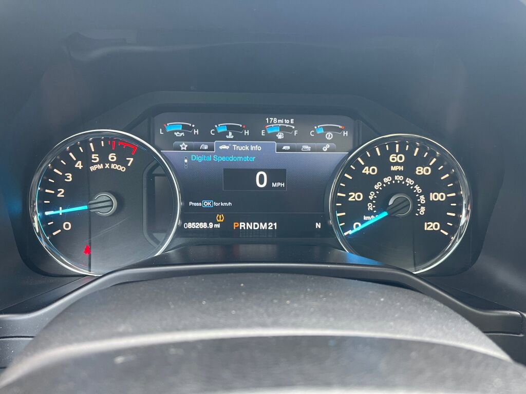 Used 2016 Ford F150 Lariat image 17