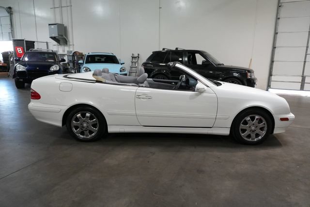 Used 2002 Mercedes-Benz CLK 320 Cabriolet w/ K4 Opt Pkg image 5